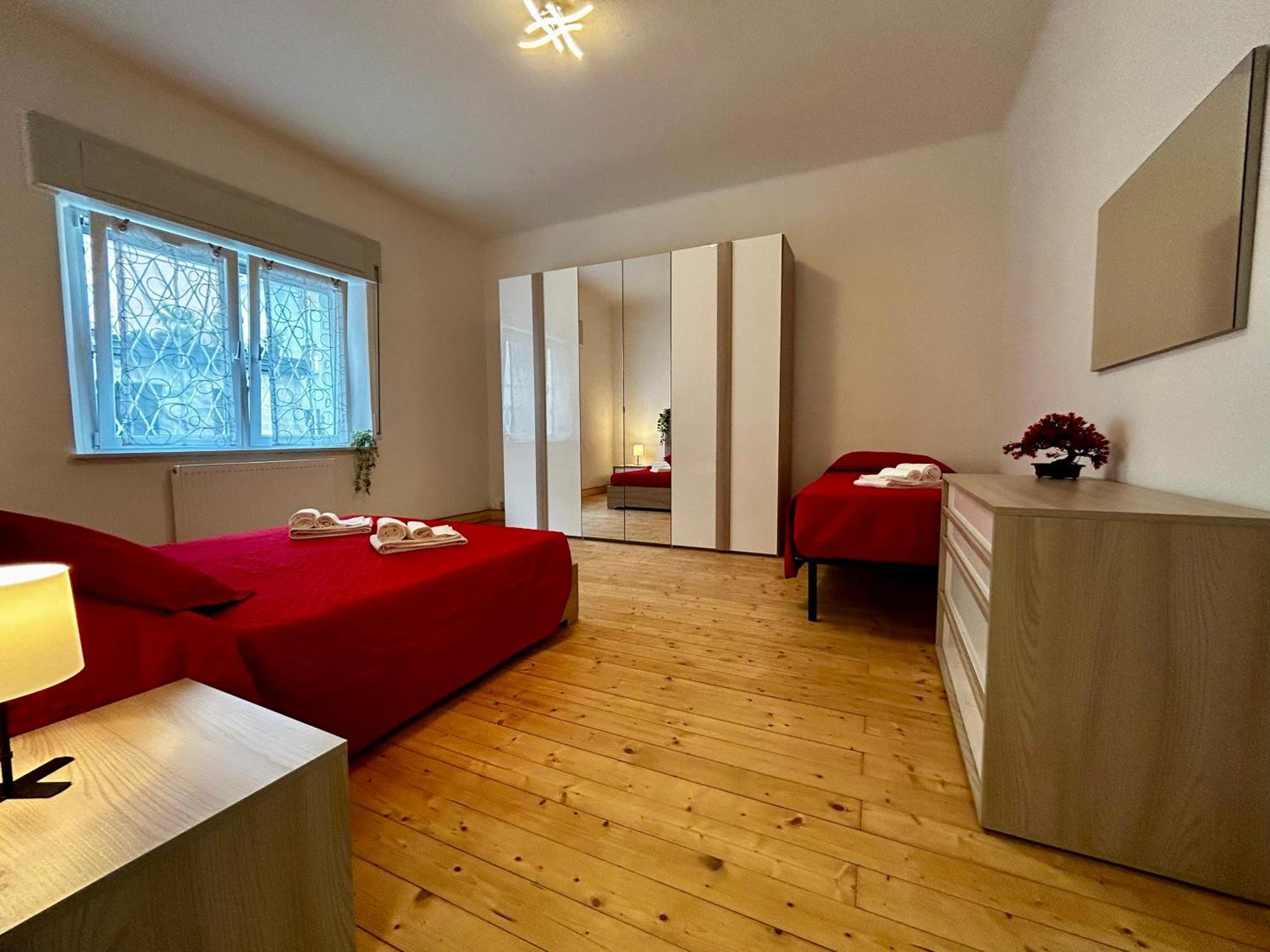 Luxury Allo Apartment In Center Of Udine Luaran gambar